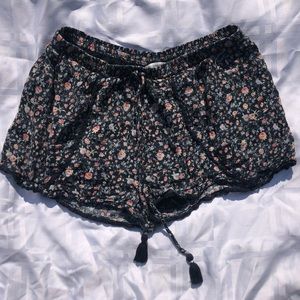 american eagle soft flower shorts